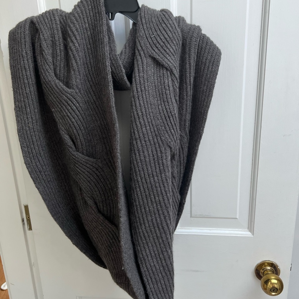 Infinity Scarf - Picture 7 of 10